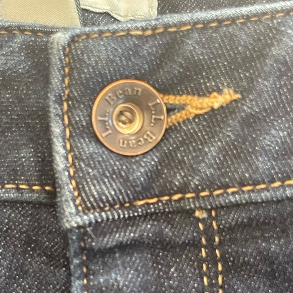 L.L. Bean Blue Straight Leg Jeans Classic Style - Picture 8 of 8